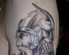 Rostro de vikingo con gotas