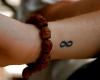 Tatuagens com o simbolo infinito