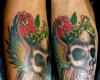Calavera con arma y fecha