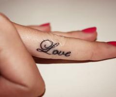 Love in fingers