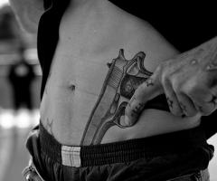 Tatuajes de pistolas