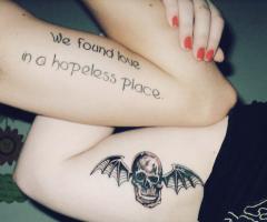 Tatuagem de caveiras