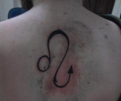 Tatuaje signo de Leo
