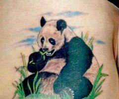 Tatuaje de oso panda
