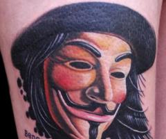 Tatuaje de V de Venganza