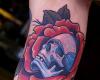 Rosa con calavera dentro
