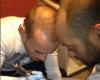 Wesley Sneijder tatuando
