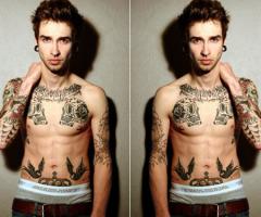 Tattoos en el pecho