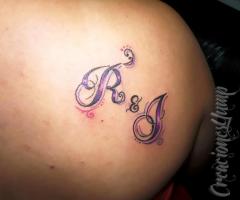 Iniciales decoradas R & I