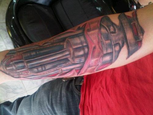 Bio mecanico tattoo