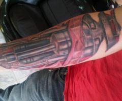 Bio mecanico tattoo