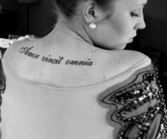 Amor vincit omnia