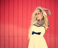 Girl alas