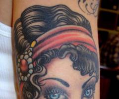 Rostro de mujer old school