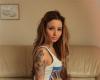 Girl tattoo design pictures