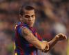 El brasileño Dani Alves tiene le rostro de su madre en el hombro