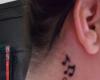 Notas musicales en el cuello