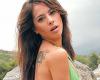 Rostro de mujer y aguila en la espalda de Victoria Vanucci