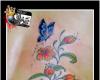 Tatuagem de borboletas e flores