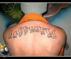 Tatuagem de skateboard new school