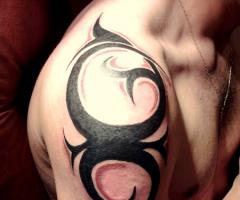 Tribal en el brazo