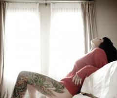Mujeres con tatuajes en la pierna