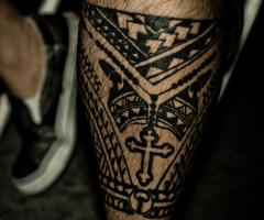Tribal Cross piece embraced into a cool Polynesian art pattern