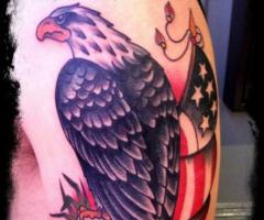 Show pride for the nation with the national bird and flag