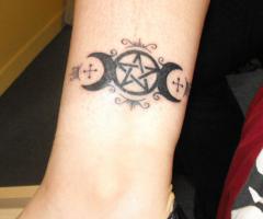 The three moons and the pentagram