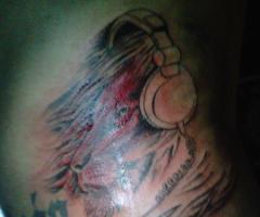 León... tinta, sangre y música