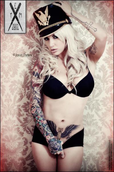 blond