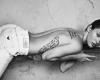 Megan Fox y su tatuaje de poema en las costillas