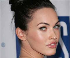 Espalda tatuada de la actrix Megan Fox