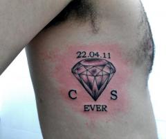 El tattoo de Asher