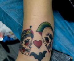 Mr and Mrs skull love