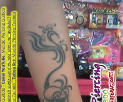 Ave Fenix Tribal en Pierna