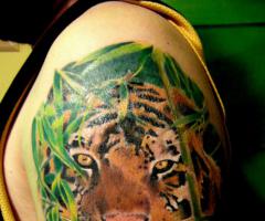 Tigre en realismo a color