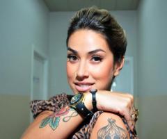 Tatuagens de coroa de Dani Bolina