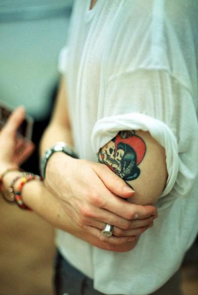 Tattoo skull couple love