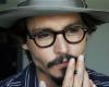 Johnny Depp finger tattoo