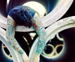 Tatuaje en brazos completos a color