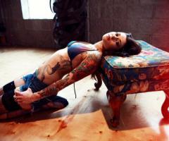 Tattoo pin up