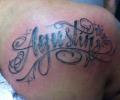 Agustin freehand custom scrita