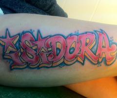 Nombre Isidora letras de graffiti