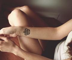 Crow tattoos for girls