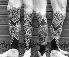 Amazing tattoo on leg