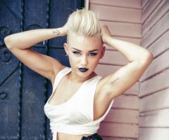 Miley Cyrus new hair and new identity