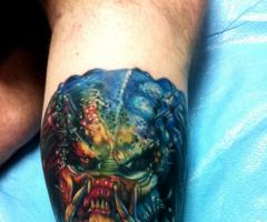 Tatuaje de Predator sin la máscara