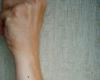 Tatuaje con pequeños puntos