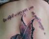 Hada con alas de mariposa